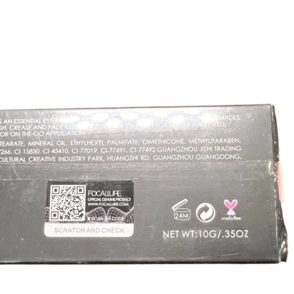 FOCALLURE Eyeshadow Pallette Fa-08‎ 01  0.35 Oz.